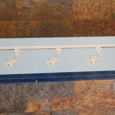 Lot 601: Hampton Bay 3 Light Track Lighting