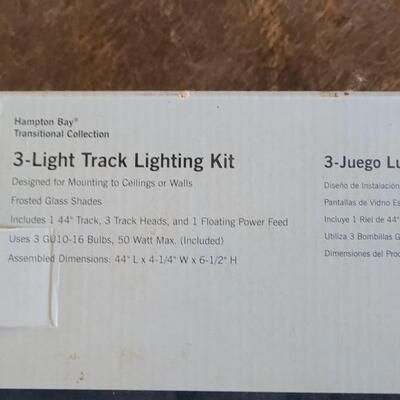 Lot 601: Hampton Bay 3 Light Track Lighting