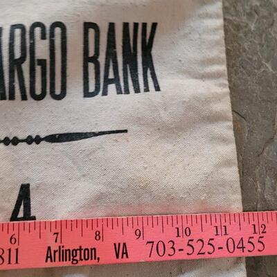 Lot 604: Vintage Bank Bags