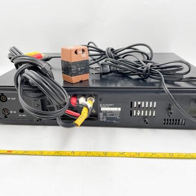 BLAUPUNKT RTV-750 HIFI VHS PLAYER W/ PLUG ADAPTER