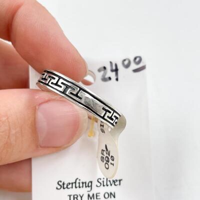STERLING SILVER MENâ€™S RING - SIZE 10