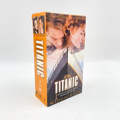 â€œTITANICâ€ VHS BOX SET