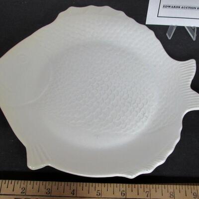 Vintage Wedgwood Shell Plate and Chicken of the Sea Tuna Plate