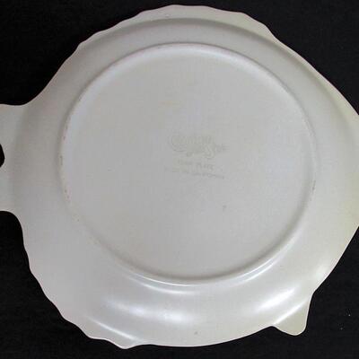 Vintage Wedgwood Shell Plate and Chicken of the Sea Tuna Plate