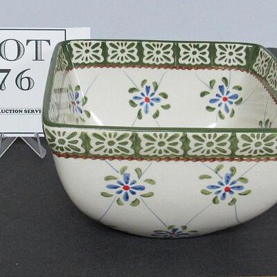 Temptations Square Bowl Appr 6 1/2" x 4"