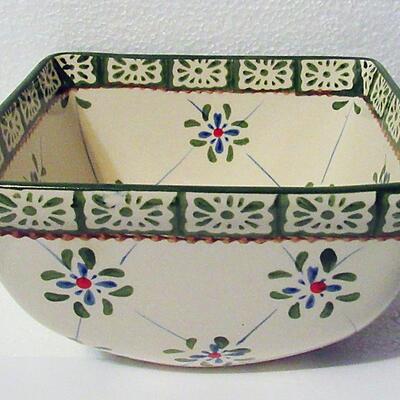 Temptations Square Bowl Appr 6 1/2" x 4"