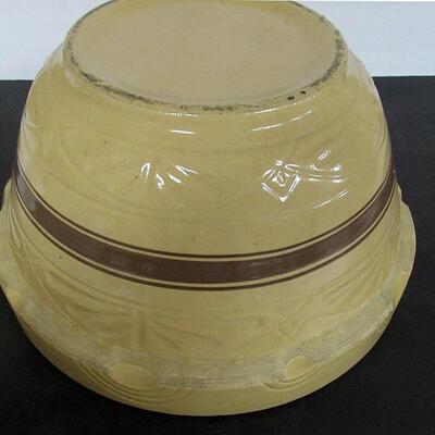 Huge 14" Brown Banded Yellow Ware Dough Bowl, With Fancy Pattern
