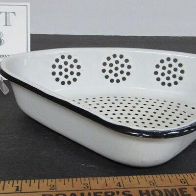 Nice Corner Sink Enamelware Colander, White With Black Trim, 10 1/2" x 2"