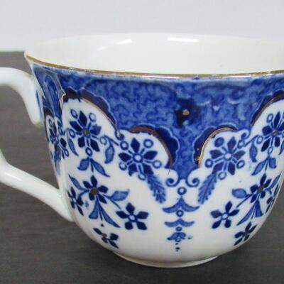 Lot of Vintage Flow Blue and Transferware Blue/White Plates