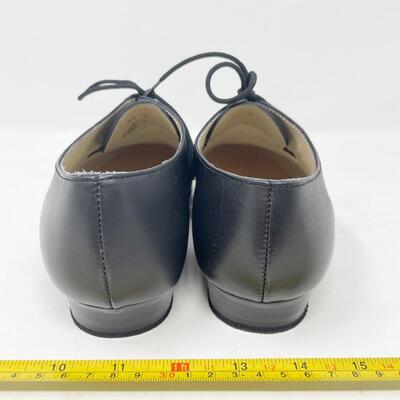 DIAMANT DANCE SHOES - MENâ€™S SIZE 5 1/2