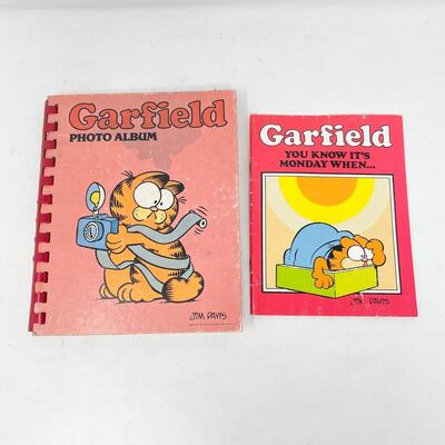 â€œGARFIELDâ€ PHOTO ALBUM AND COMIC BOOK
