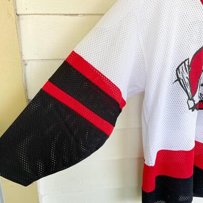 SEAL W/ CLUB HOCKEY JERSEY - SIZE M