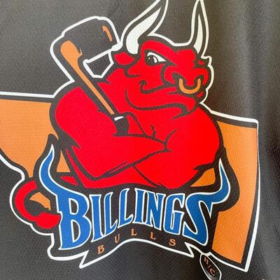 BILLINGS BULLS HOCKEY JERSEY - SIZE M
