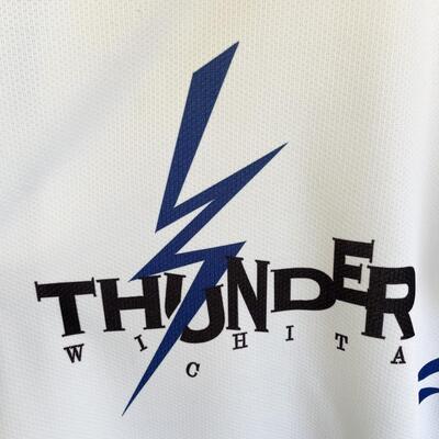WICHITA THUNDER HOCKEY JERSEY #4 - SIZE M