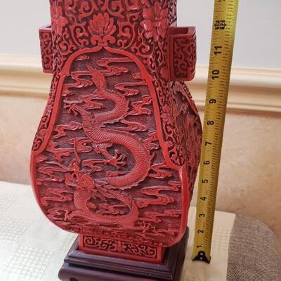 Red Carved Cinnabar Vase 