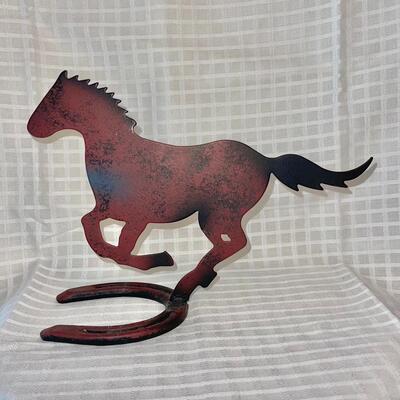 Metal Western Horse on Horseshoe