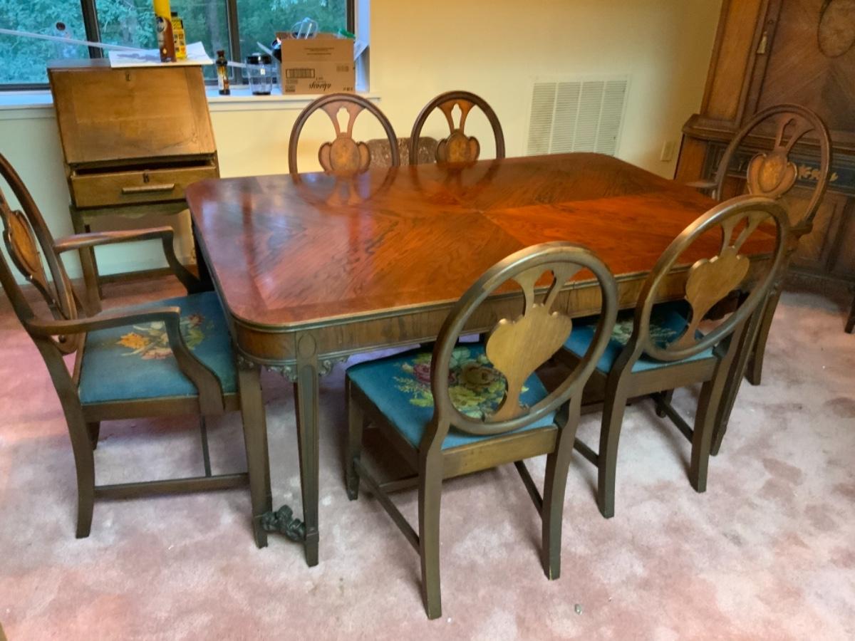 Vintage Art Deco Dinning Room Set x 6 chairs