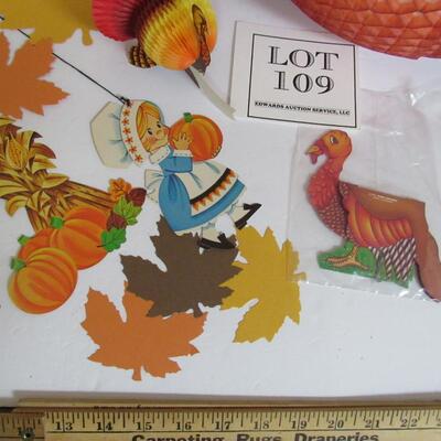 Lot of Vintage Fall Themed Decorations, Window Clings, Flats, Honeycomb