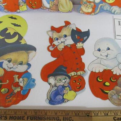 Lot of 5 Older Halloween Flats, Flocked Areas