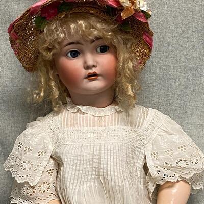 Antique Kâ­R Simon & Halbig 117 n Bisque & Composite Flirty Sleepy Eye Doll