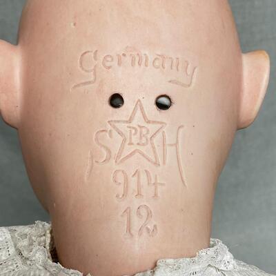 Antique Schoenau & Hoffmeister Star PB 914 12 Sleepy Eye Bisque & Composite Doll