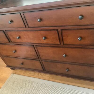 8 x Dresser AspenHomes Dresser with Mirror