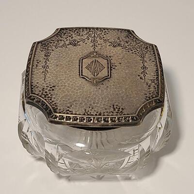 Lot 472: Antique R. Wallace & Sons Sterling Lidded Trinket Box & More