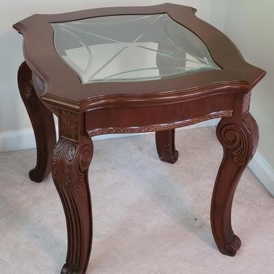 Lot 476: Glass Top, Carved Leg End Table