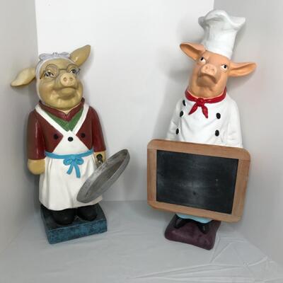 Mr and Ms Chef Pigs