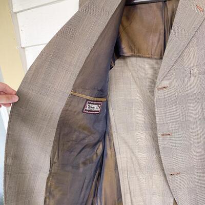 SCHWOBILT CLOTHES BROWN BLAZER/SUIT JACKET - APPROX 43-44â€ CHEST