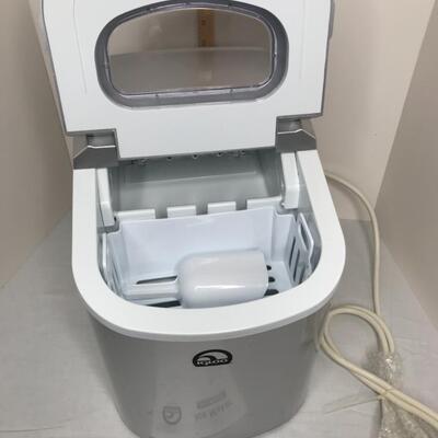 Brand new Igloo Ice Maker