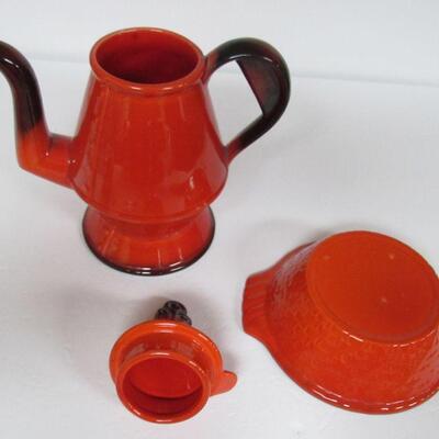 Vintage Metlox Red Rooster Coffee Server and Tab Handled Bowl
