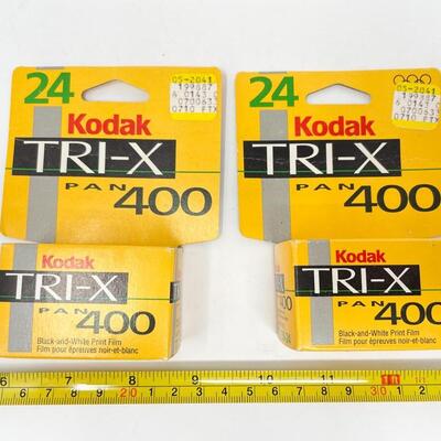KODAK TRI-X PAN 400 BLACK AND WHITE PRINT FILM