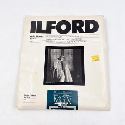 ILFORD 8x10 PHOTOGRAPHIC PAPER
