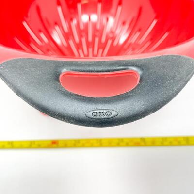 OXO 9.5â€ PLASTIC RED STRAINER
