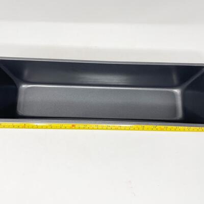 WILTON 16â€ X 4.5â€ NONSTICK LOAF PAN