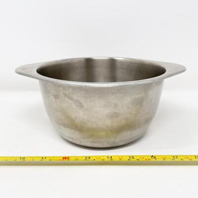 SMALL STAINLESS STEEL MIXING BOWL