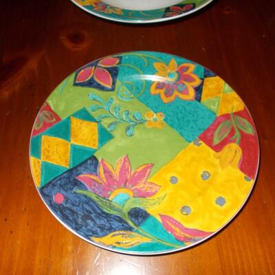Studio Nova China, Jamaica pattern, Complete set of four place settings, plus one extra cup (21 pieces)