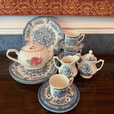 Lot 496 Royal Staffordshire China ,Arthur Wood & Son Teapot & J&G Meakin  Creamer & Sugar