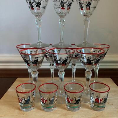 Lot 495: Vintage Libbey Pickwick Merry Makers  Glasses & Shot Glasses