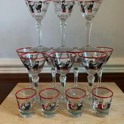 Lot 495: Vintage Libbey Pickwick Merry Makers  Glasses & Shot Glasses