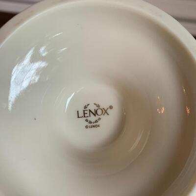 Lot 485: Lenox Vases, Candy Dish &n Trinket Box