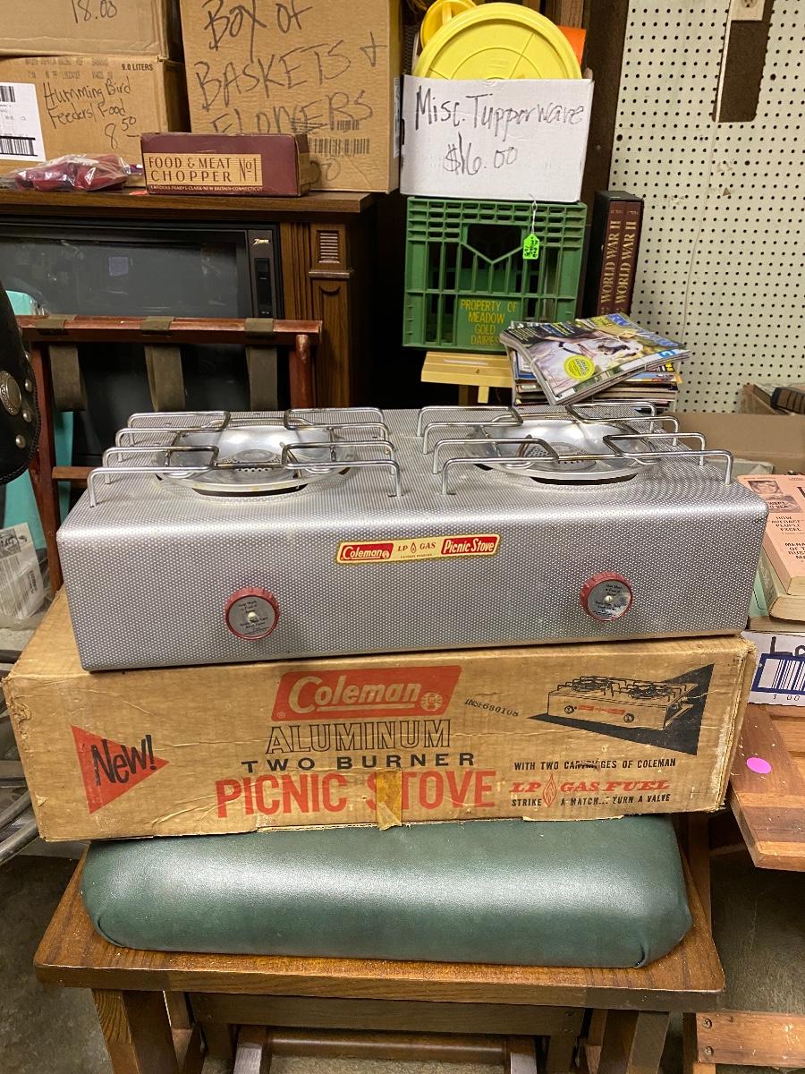 Vintage Coleman 2 Burner Stove