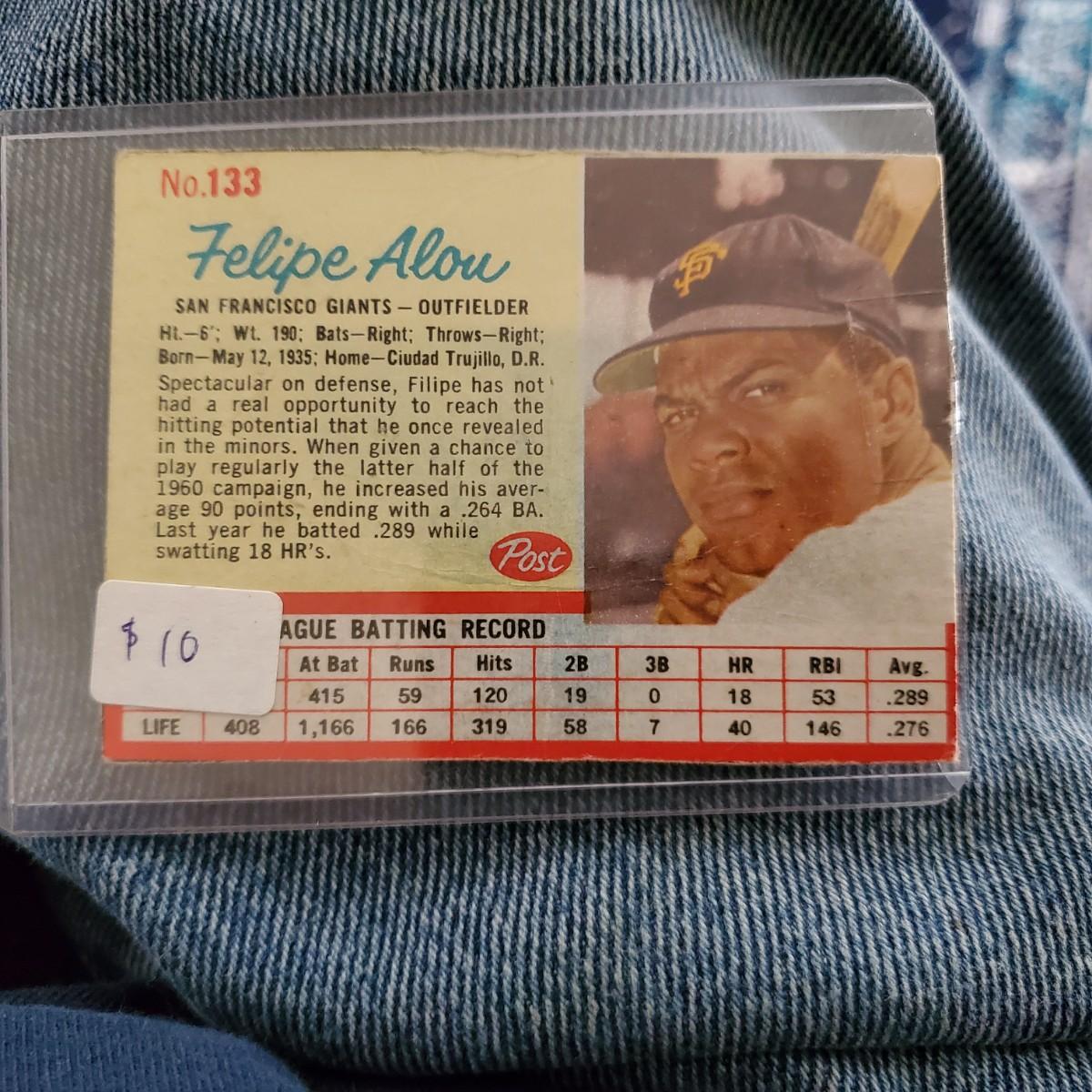 1962 Felipe Alou Baseball card, San Francisco GIANTS OUTFIELDER. POST