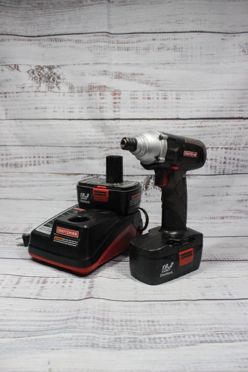 Craftsman 1/4 in. 19.2 Volt Impact Driver Drill
