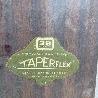 Vintage Taperflex UT6 Single Ski Waterski