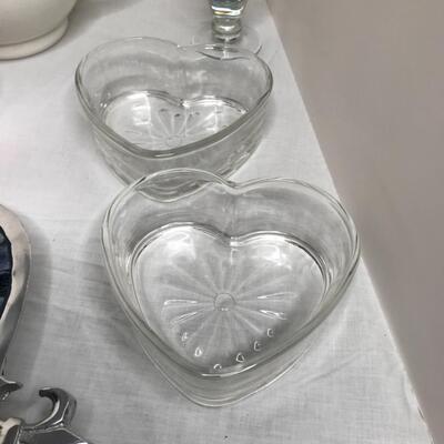 Pitcher, glasses, bowl, fleur de le tray and vase 2 heart candy dishes