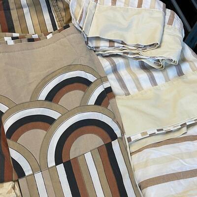 Vintage Bed Linen Sheet Lot - Beige