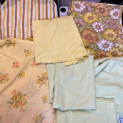 Vintage Bed Linen Sheet Lot - Yellow Floral