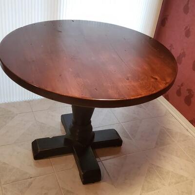  Thomasville kitchen table 39 inch diameter